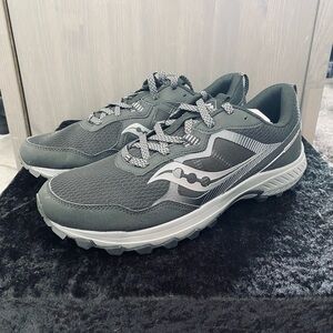 New Saucony Excursion TR16 men’s size 12.5 running shoes black/charcoal